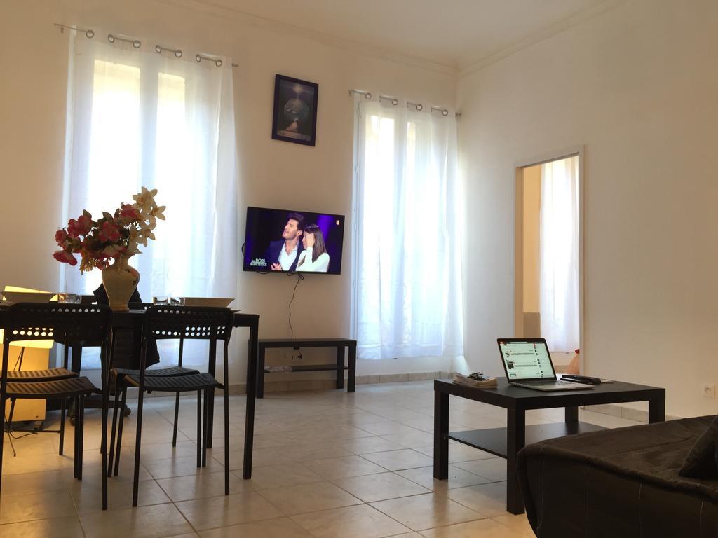 Appartement Euromed - Les Docks Marseille Luaran gambar